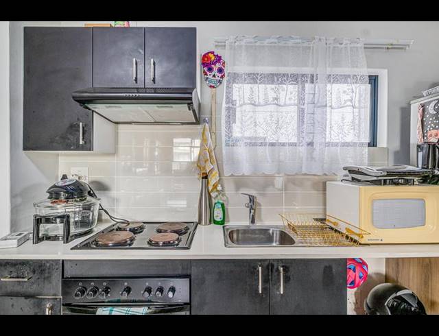 1 BEDROOM APARTMENT FOR SALE IN WITFIELD